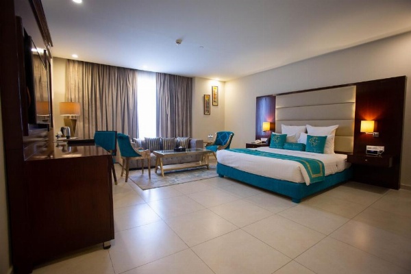 Nine Tree Luxury Hotel & Suites Lahore image 10