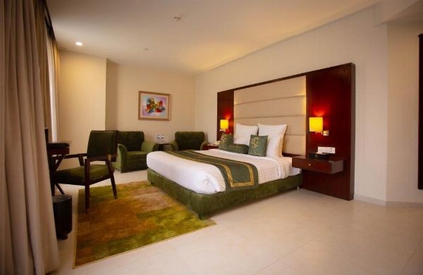 Nine Tree Luxury Hotel & Suites Lahore image 11