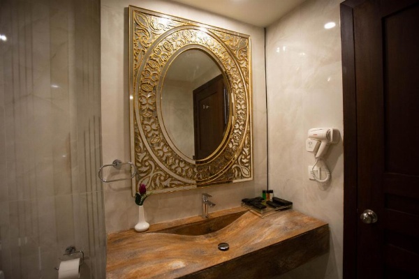 Nine Tree Luxury Hotel & Suites Lahore image 21