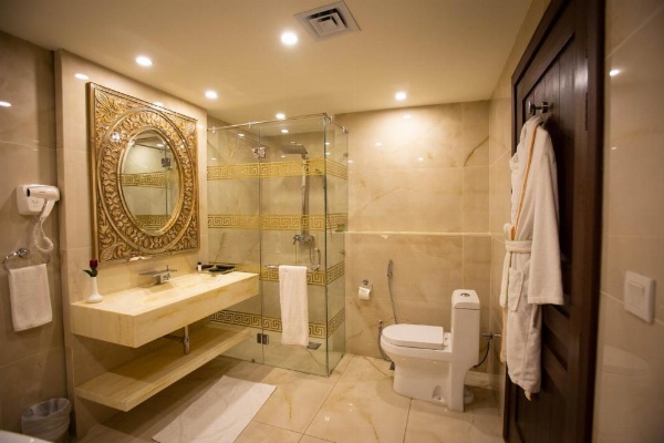 Nine Tree Luxury Hotel & Suites Lahore image 28